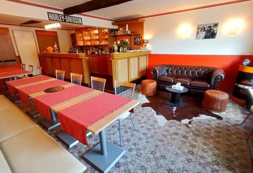 فندق Auberge De Bouvignes