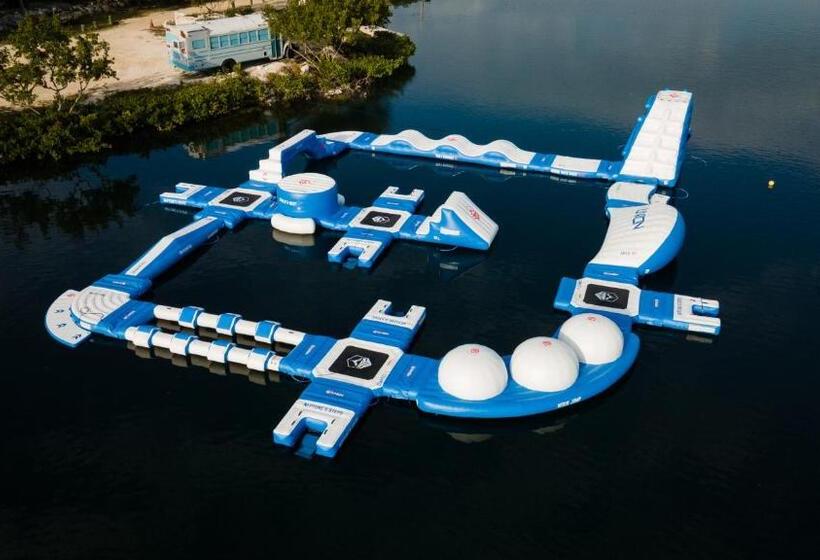 فندق Grassy Flats Resort & Beach Club