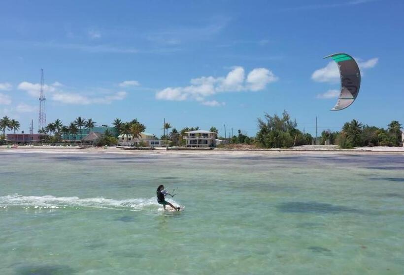 فندق Grassy Flats Resort & Beach Club