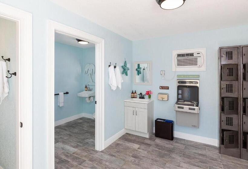 فندق Grassy Flats Resort & Beach Club