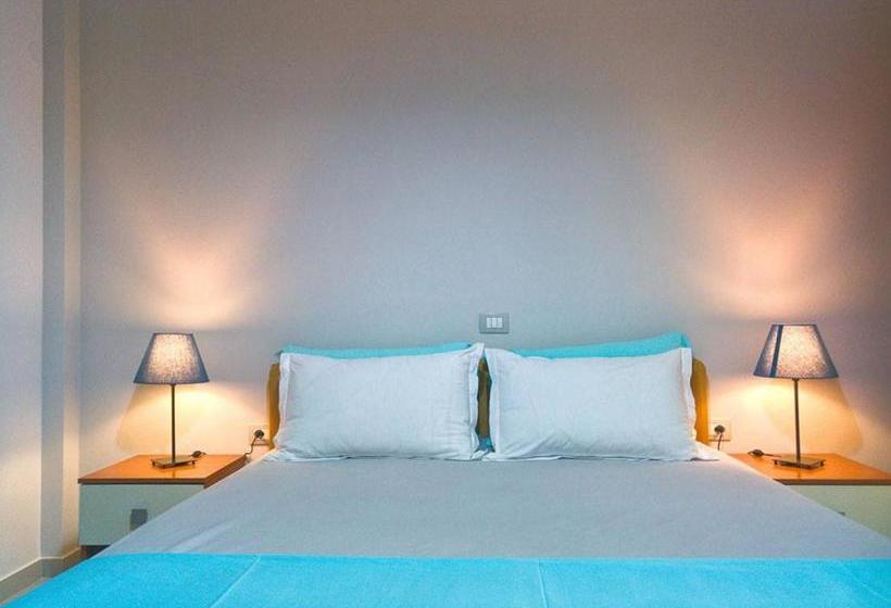 پانسیون Sunset Boulevard Rooms