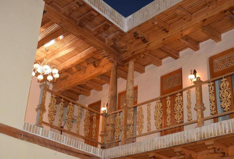 بنسيون Koh I Noor