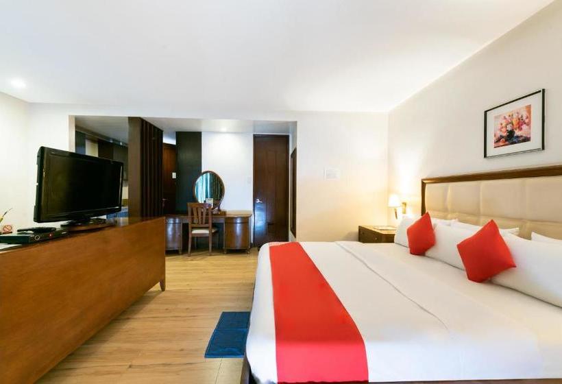 فندق Capital O 176 Bliss