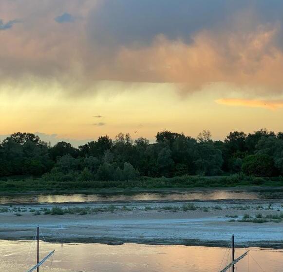 פנסיון Le Motu Loire