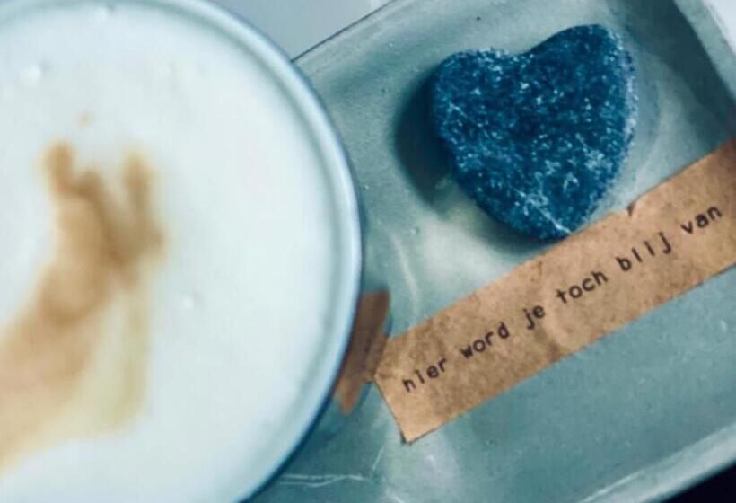 ペンション Cavalli's Cottage