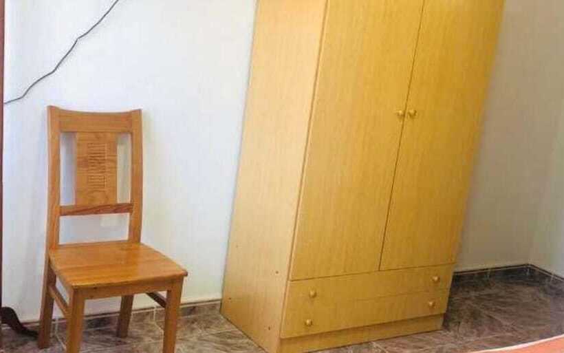 پانسیون Hostal Restaurante Taibilla