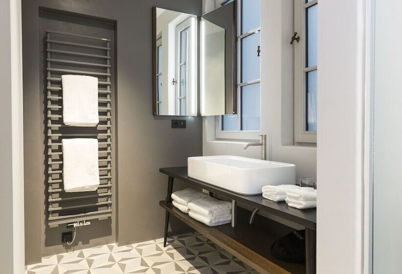 تختخواب و صبحانه Goldenstern Townhouse