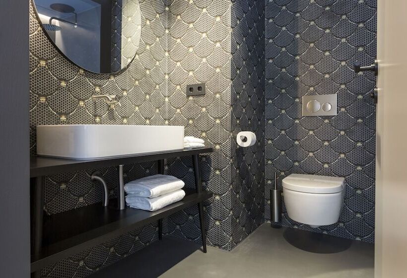 تختخواب و صبحانه Goldenstern Townhouse