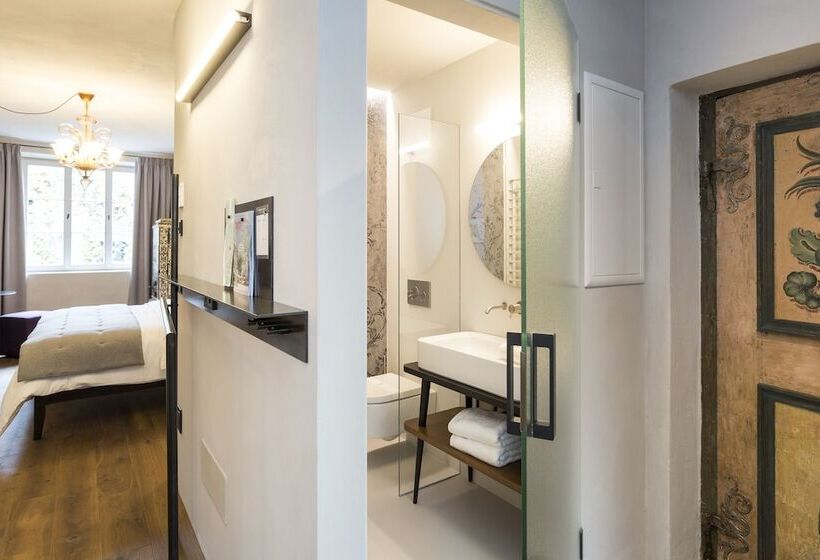 تختخواب و صبحانه Goldenstern Townhouse