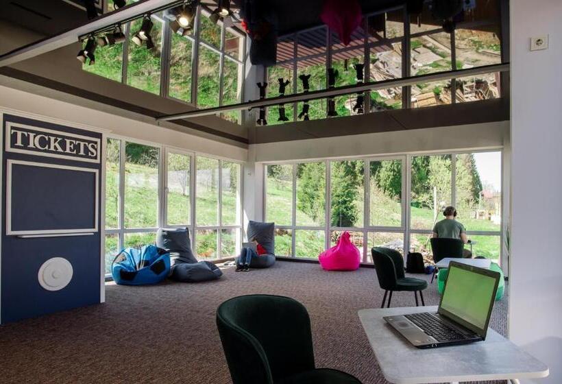 בית מלון כפרי Poeziya Mandriv