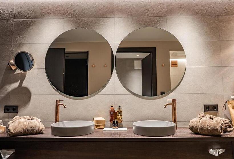 هتل Prunner Luxury Suites   Adults Only