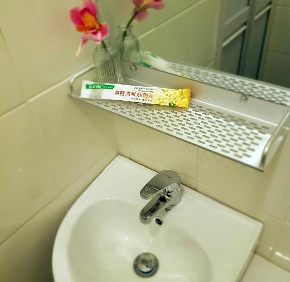 پانسیون Teruntum 96 Guesthouse