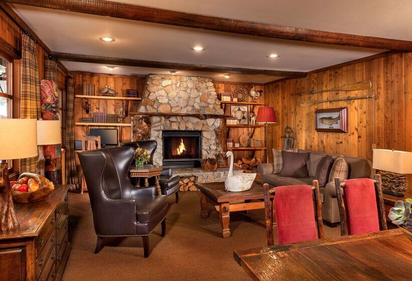 בית מלון כפרי Ayres Lodge Alpine