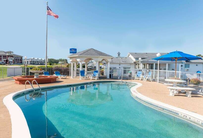 فندق Baymont By Wyndham Osage Beach