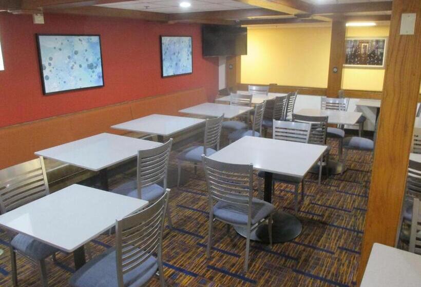בית מלון כפרי Best Western Benton Harbor – St. Joseph