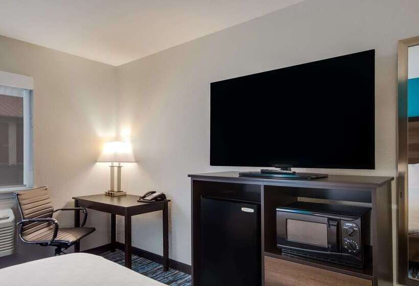 酒店 Clarion Pointe Harrodsburgdanville