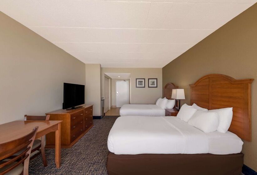 فندق Comfort Inn South Oceanfront