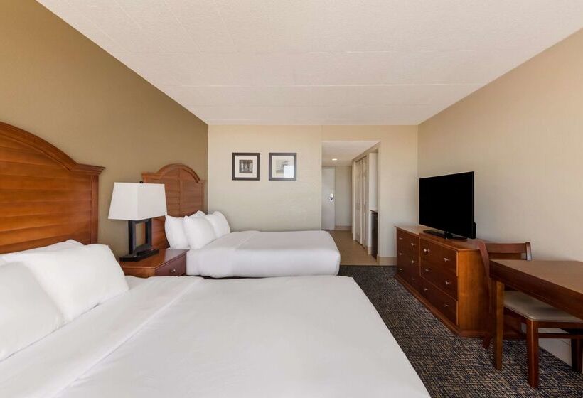 فندق Comfort Inn South Oceanfront