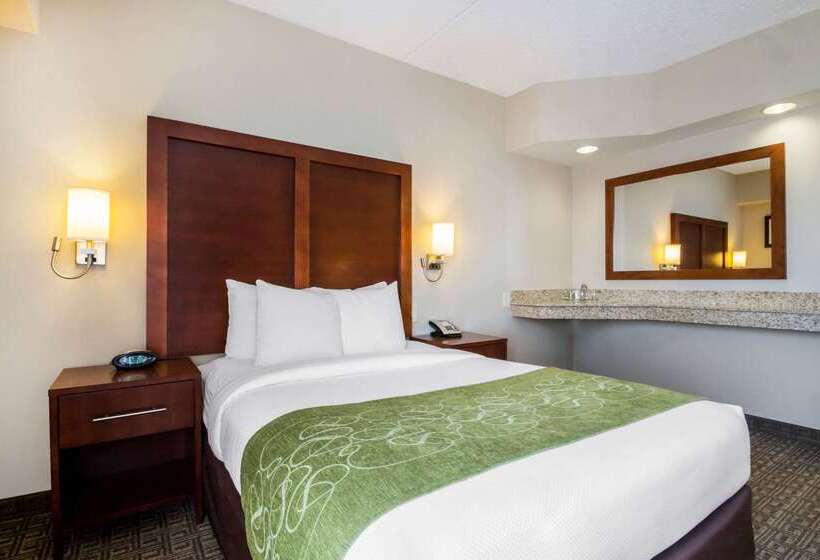 فندق Comfort Suites At Woodbridge