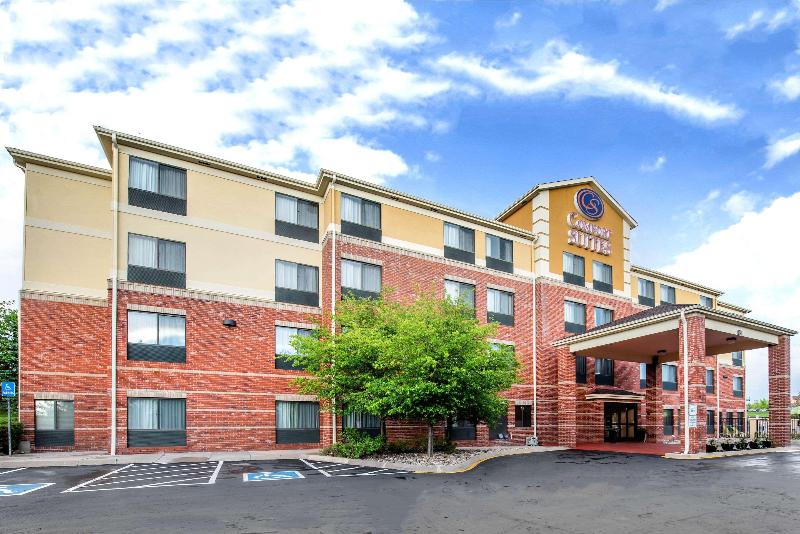Отель Comfort Suites Highlands Ranch Denver Tech Center Area