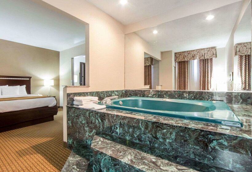 هتل Comfort Suites