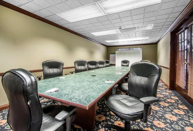 هتل Comfort Suites Madison West