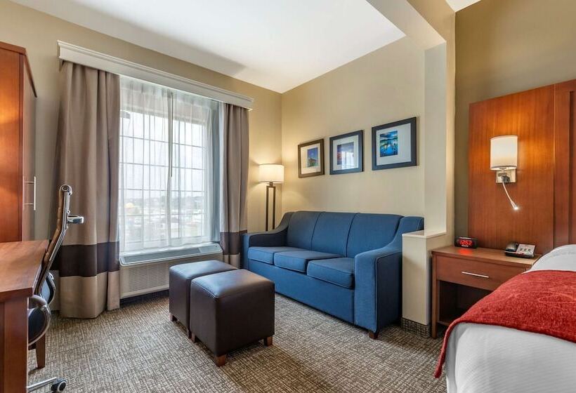 هتل Comfort Suites Near Camp Lejeune