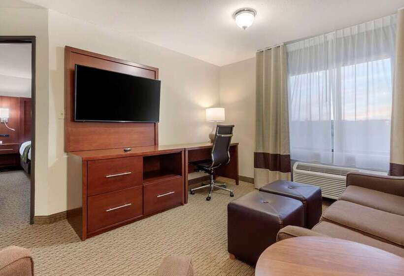 هتل Comfort Suites Omaha Eastcouncil Bluffs