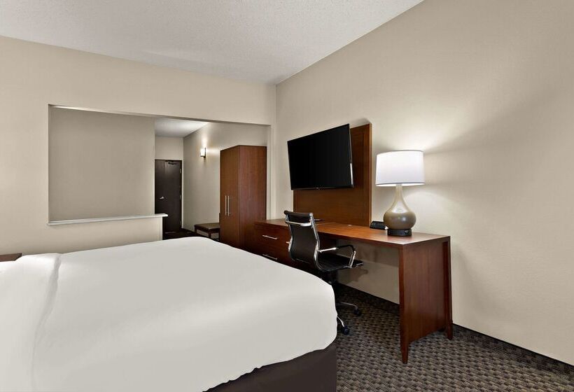 هتل Comfort Suites University