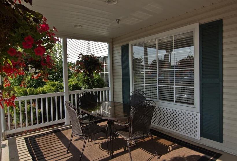 호텔 Coshocton Village Inn & Suites