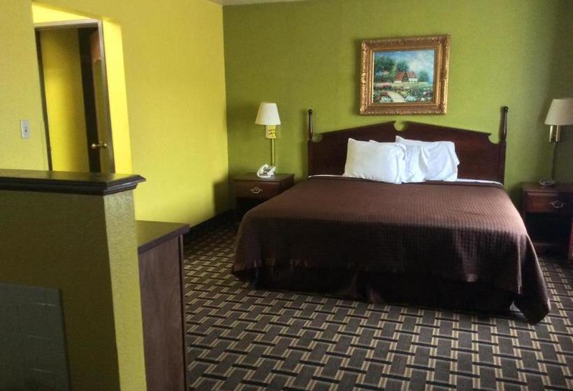 هتل Country Hearth Inn & Suites Bowling Green