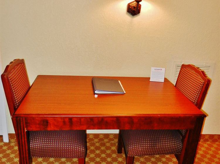 בית מלון כפרי Amberley Suite