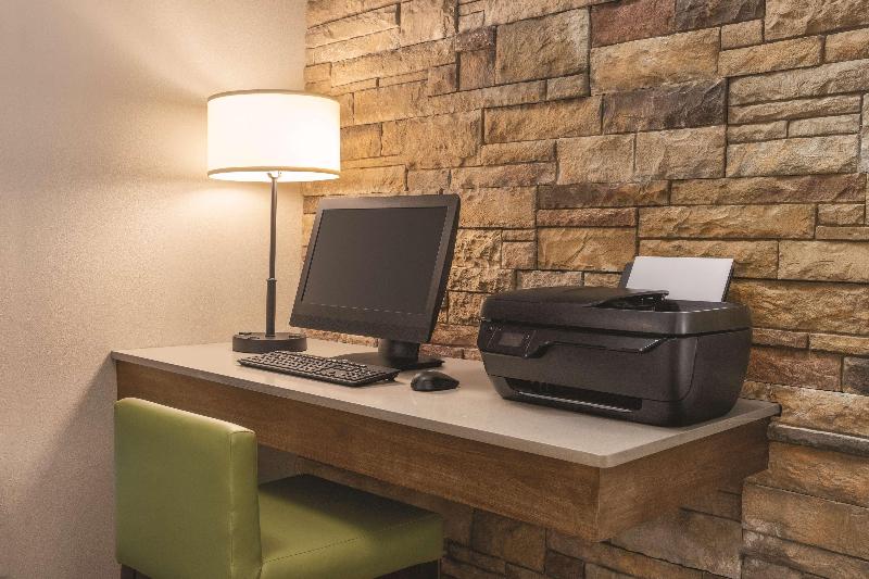 فندق Country Inn & Suites By Radisson, Buffalo, Mn
