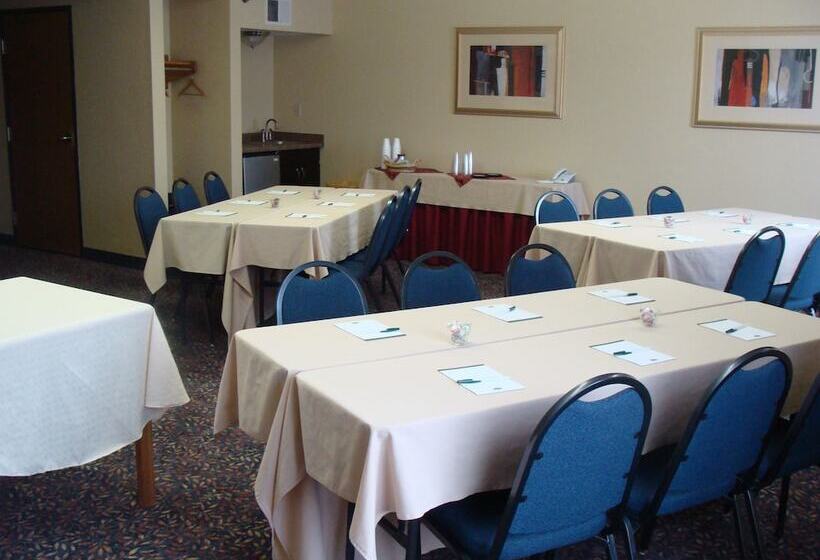فندق Country Inn & Suites By Radisson, Coon Rapids, Mn