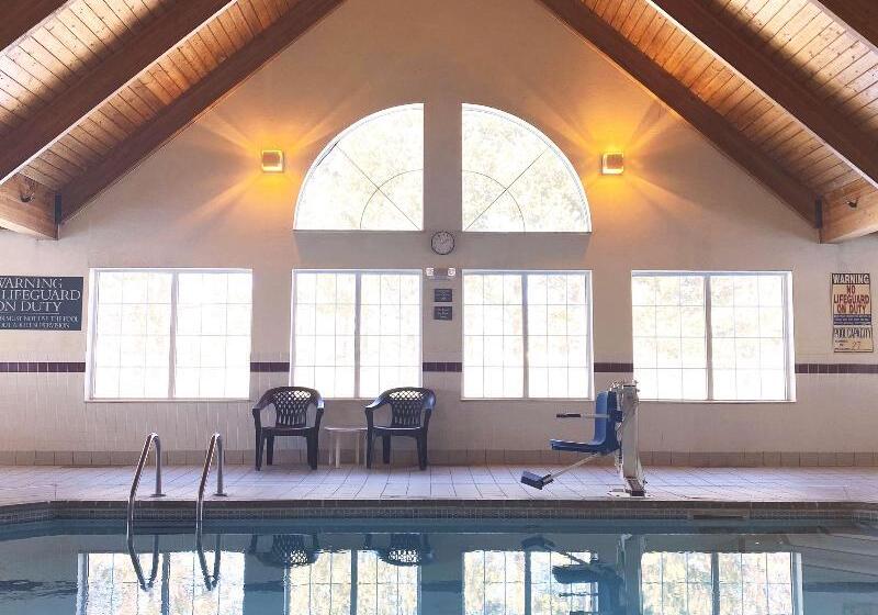 호텔 Country Inn & Suites By Radisson, Elk River, Mn