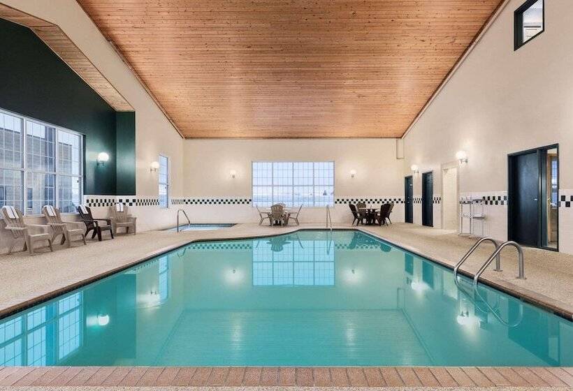 호텔 Country Inn & Suites By Radisson, Little Falls, Mn