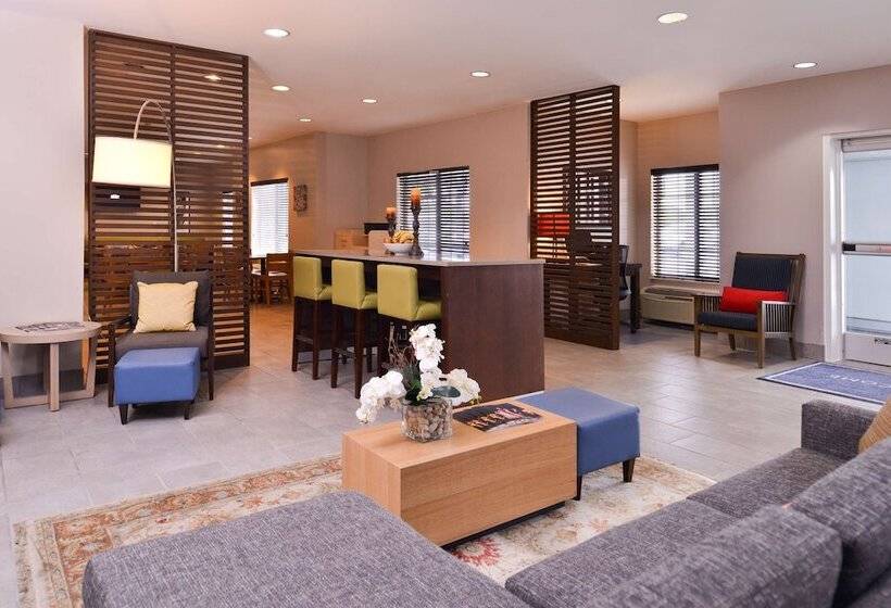 هتل Country Inn & Suites By Radisson, Omaha Airport, Ia