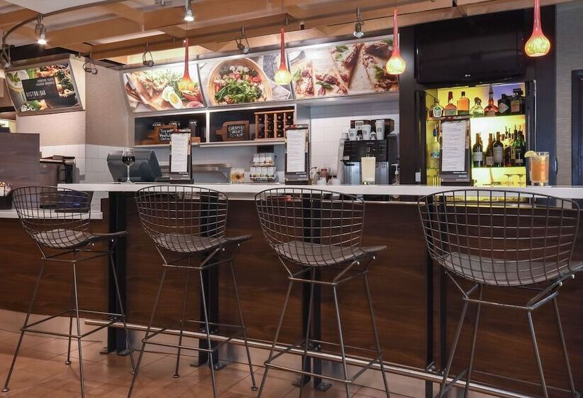 בית מלון כפרי Courtyard By Marriott Charlotte Lake Norman