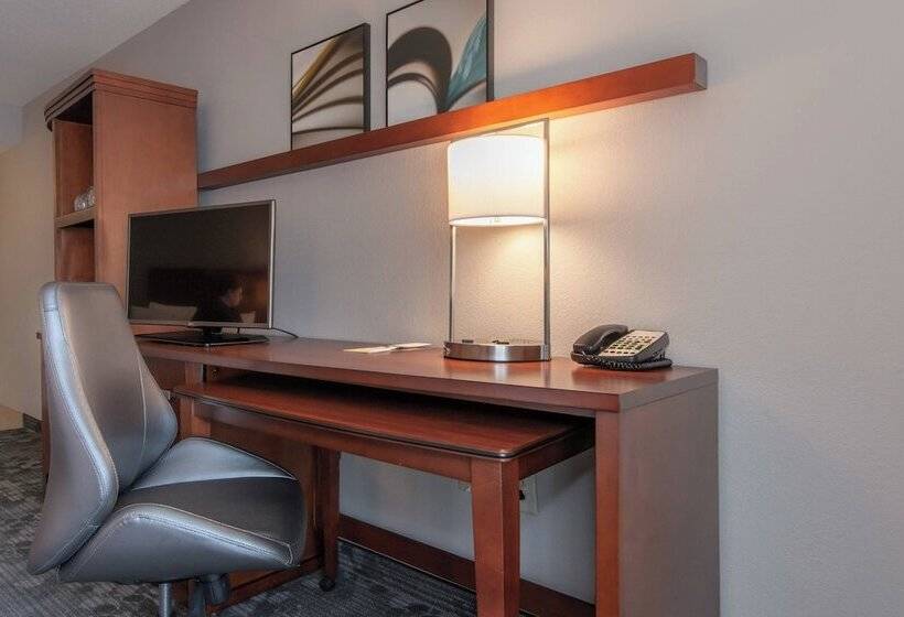 בית מלון כפרי Courtyard By Marriott Charlotte Lake Norman