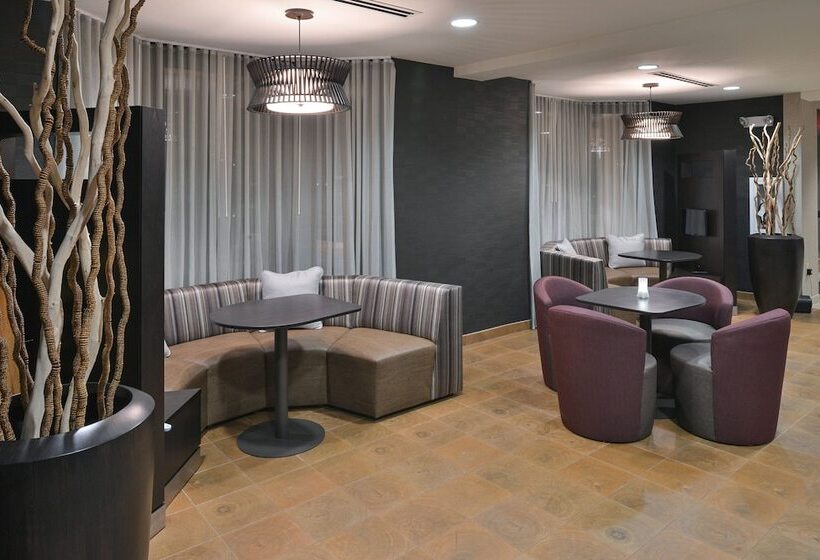 ホテル Courtyard By Marriott Charlotte Matthews
