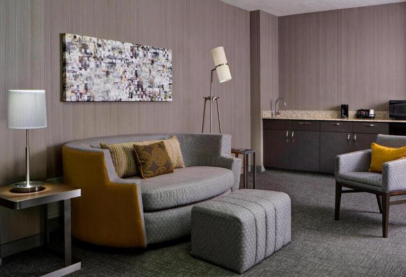 هتل Courtyard Grand Rapids Downtown