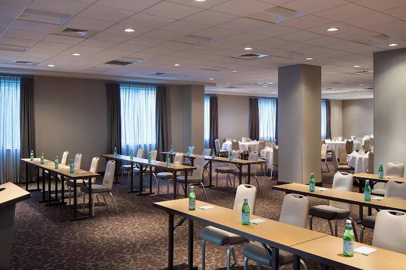 هتل Courtyard Grand Rapids Downtown