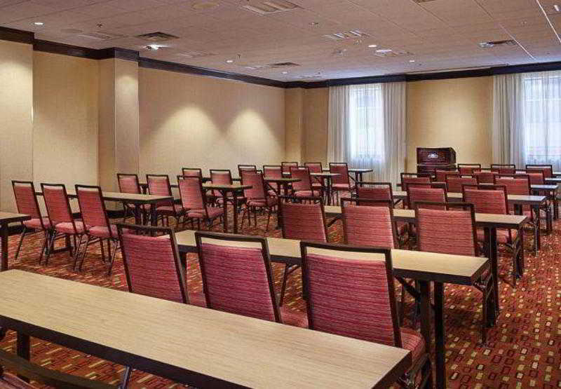 هتل Courtyard Grand Rapids Downtown