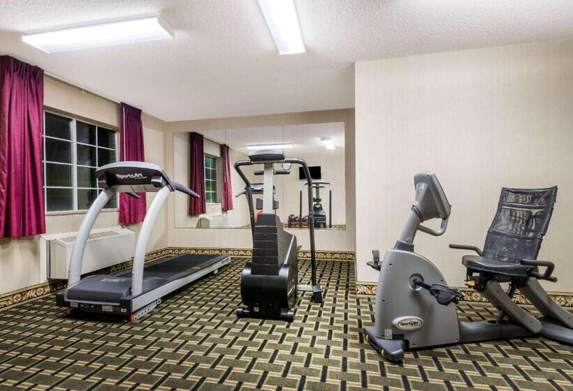 Отель Days Inn By Wyndham Norton