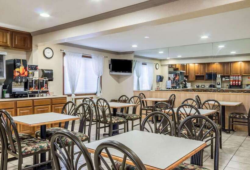 هتل Econo Lodge North