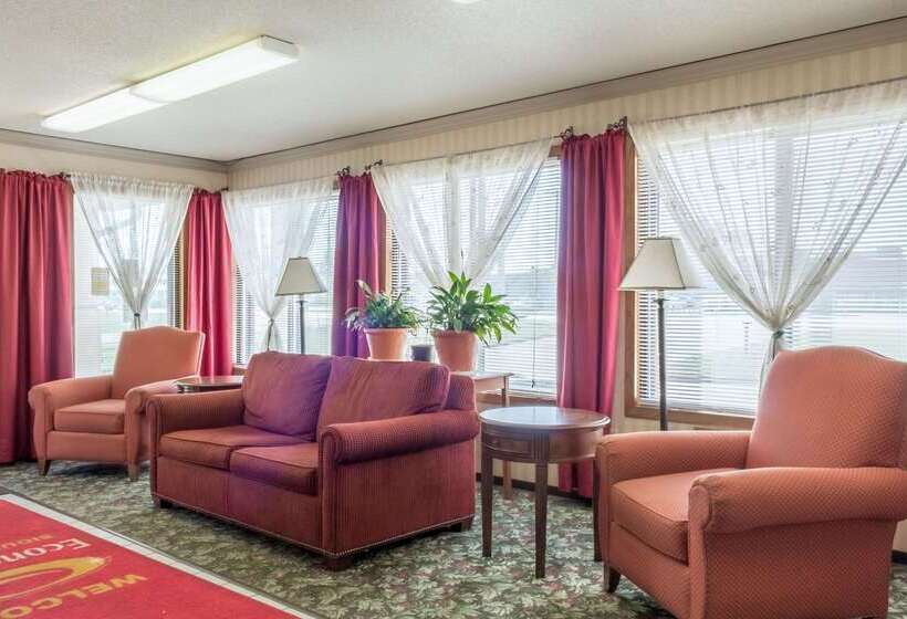 هتل Econo Lodge North