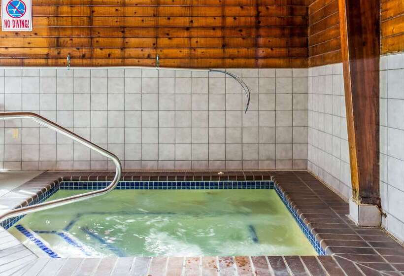 هتل Econo Lodge North