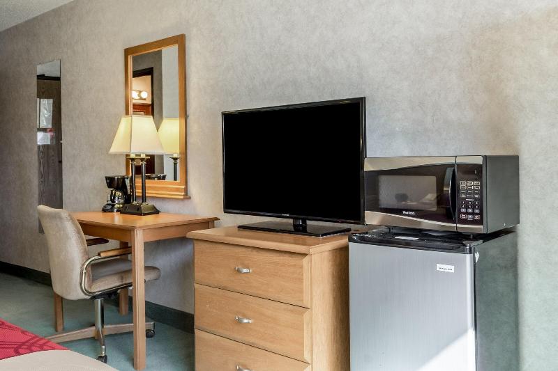 هتل Econo Lodge North