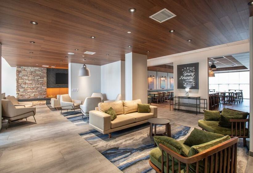 هتل Fairfield By Marriott Inn & Suites Newport Cincinnati