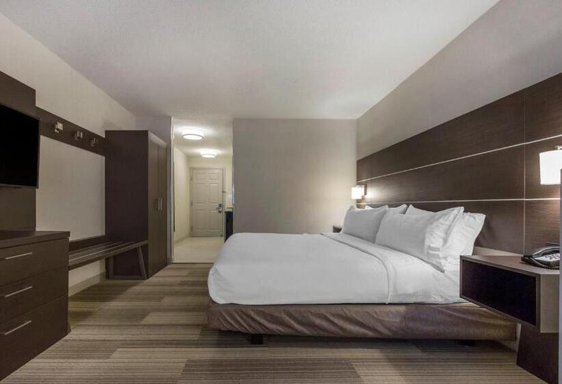 Отель Holiday Inn Express And Suites Chicago West   St Charles, An Ihg